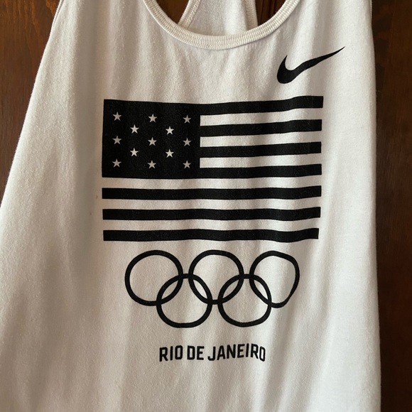 Nike Tank Top (READ DESCRIPTION!) - Picture 4 of 5